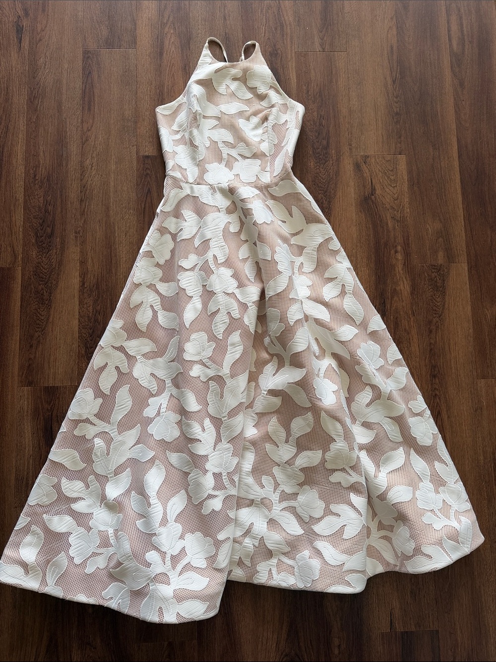 Helsi Alexandria Halter Fit & Flare Maxi Dress - Picture 4 of 7